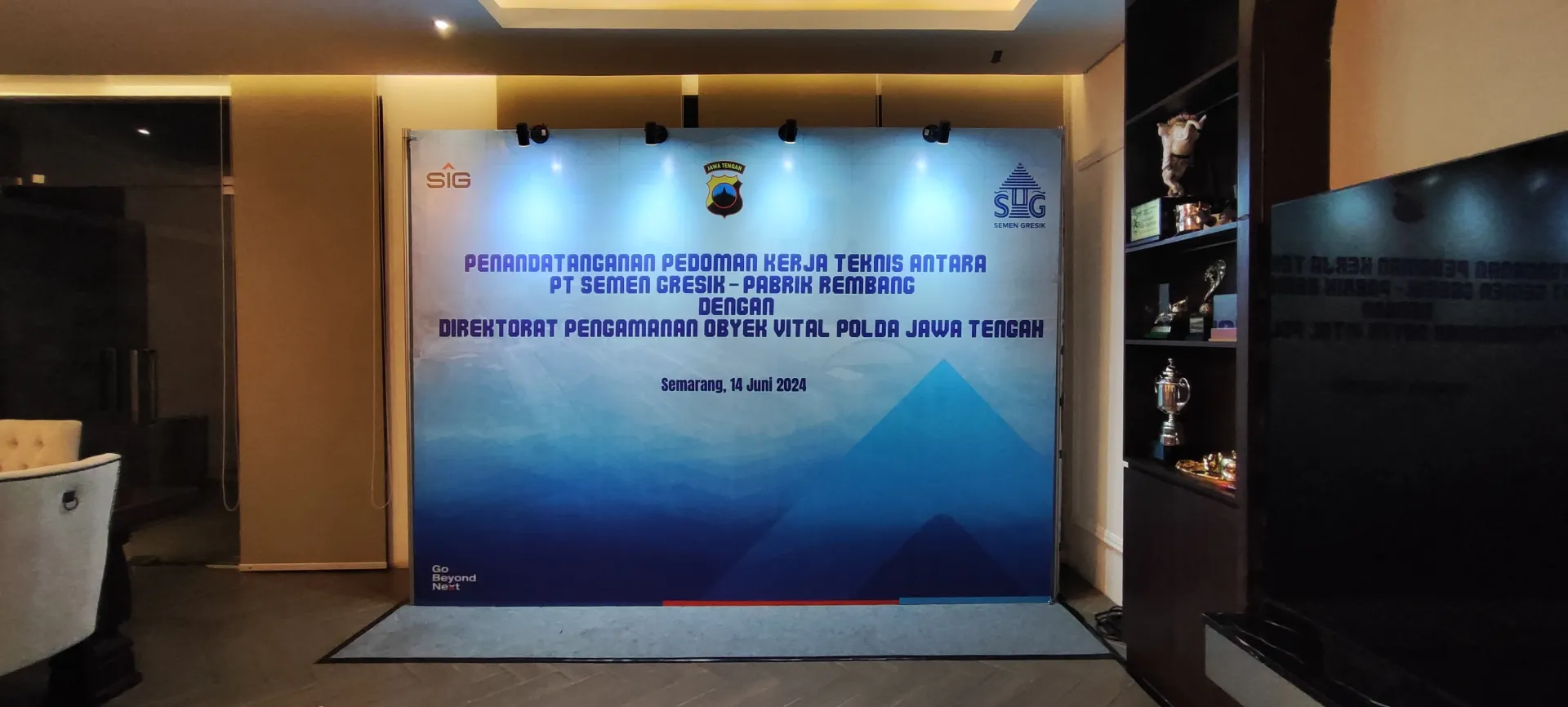 SEMEN GRESIK